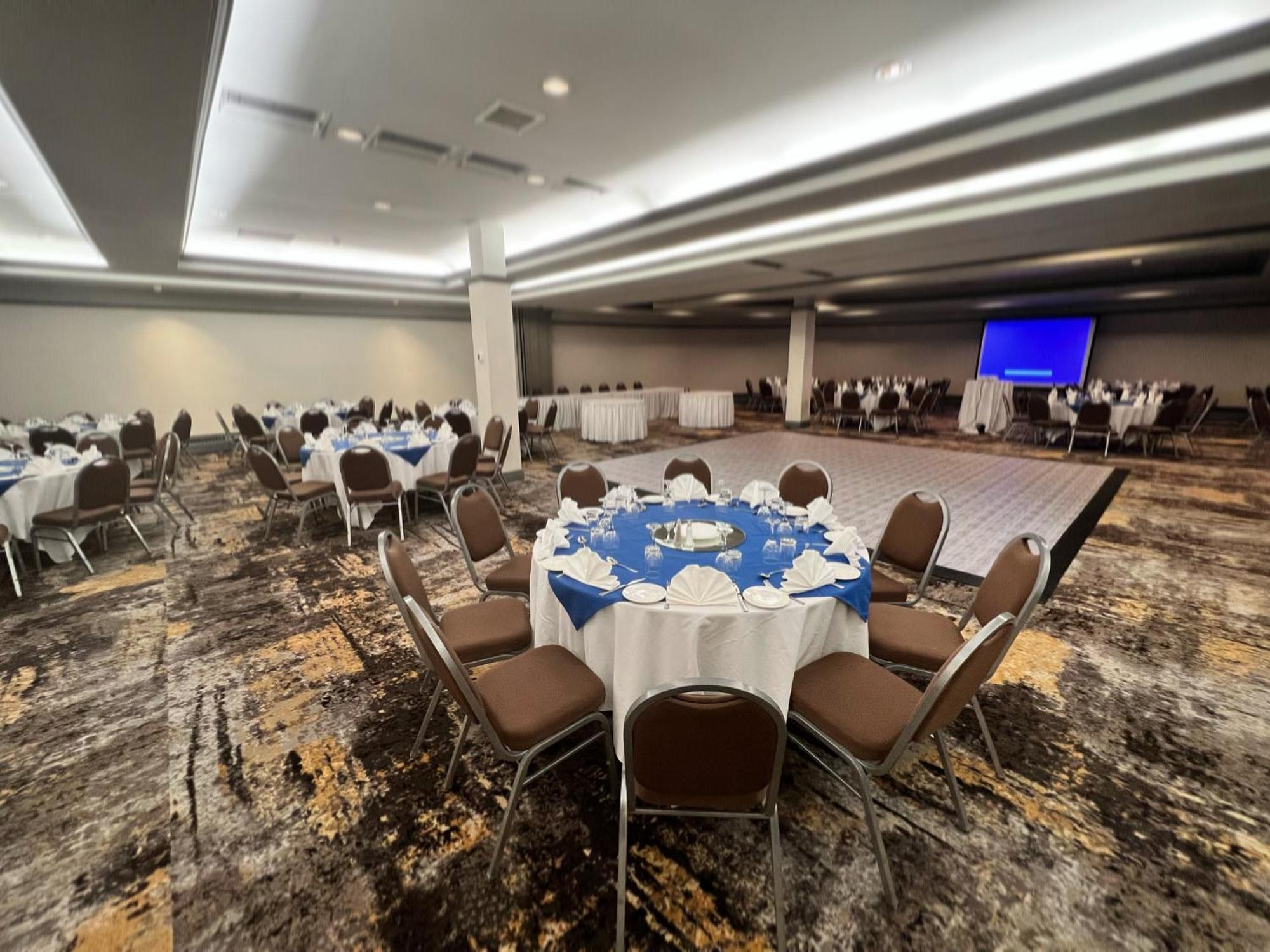 Holiday Inn Toronto Airport East By Ihg Exterior foto