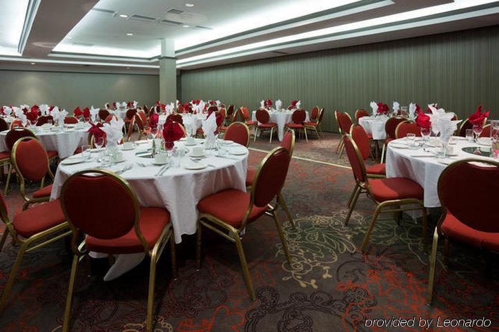 Holiday Inn Toronto Airport East By Ihg Restaurant foto